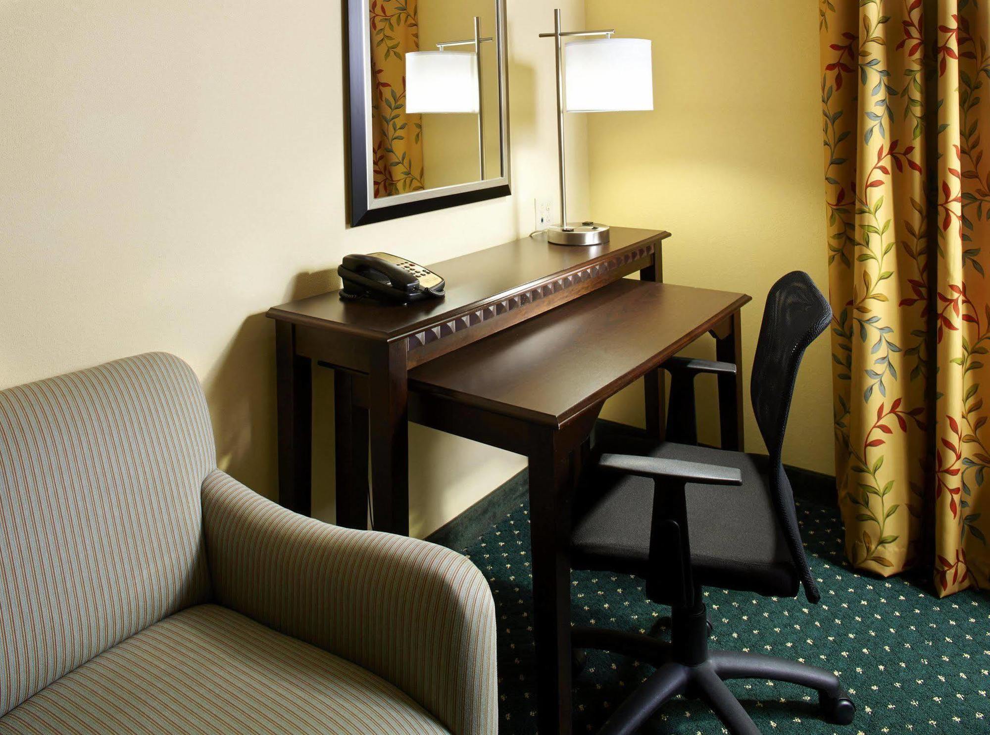 Hampton Inn & Suites Clearwater St Petersburg Ulmerton Road Fl Zewnętrze zdjęcie